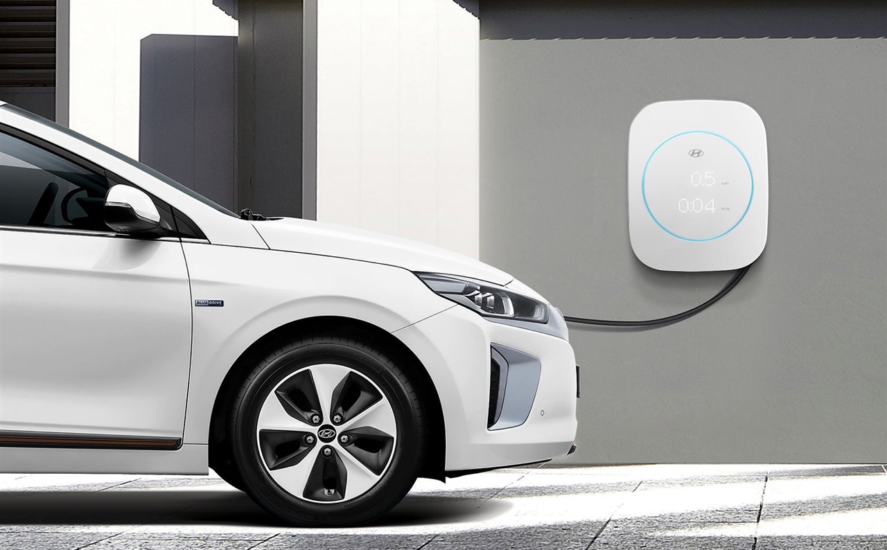 Instalación de cargador para coche eléctrico en Granada