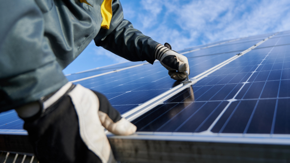 Frecuencia de mantenimiento de paneles solares en Granada